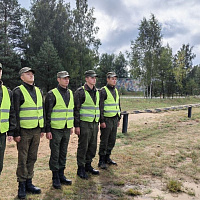 Зачётное упражнение по вождению на БТР-80 прошло в 72 ОУЦ