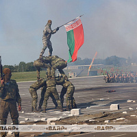 Празднование Дня десантников и сил специальных операций в Бресте
