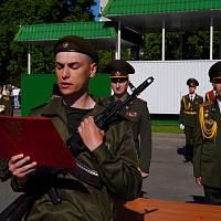 Новобранцы Минской военной комендатуры приняли Военную присягу