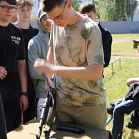 Об армии с интересом