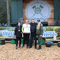 И пером и топором!