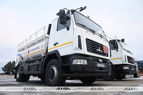  В одну из воинских частей ВВС на вооружение поступили два аэродромных автотопливозаправщика АТЗ-8-540