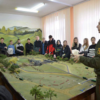 На военных факультетах в гражданских вузах прошли дни открытых дверей