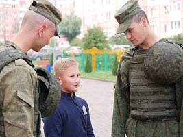 Белорусские военные поблагодарили юного патриота 