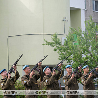 В Бресте открыли мурал в память о выпускнике Военной академии Беларуси Дмитрии Гвишиани