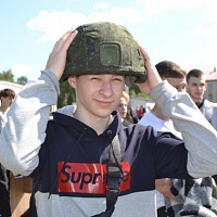 Летом – в гости к гвардейцам