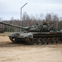 Штатным артиллерийским — в цель!