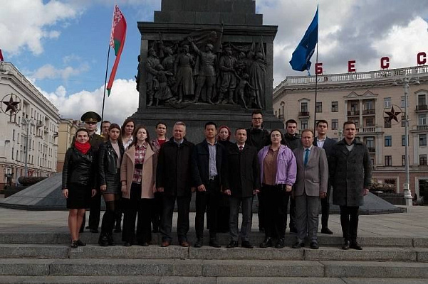 В знак вечной благодарности…