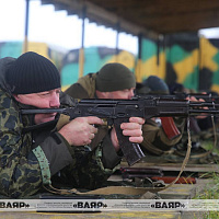 На полигоне Лосвидо прошло состязание по стрельбе среди военнослужащих запаса, приуроченное к 80-летию 103‑й овдбр