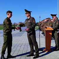 В воинских частях и соединениях Вооружённых Сил чествуют военнослужащих, выслуживших установленные сроки службы