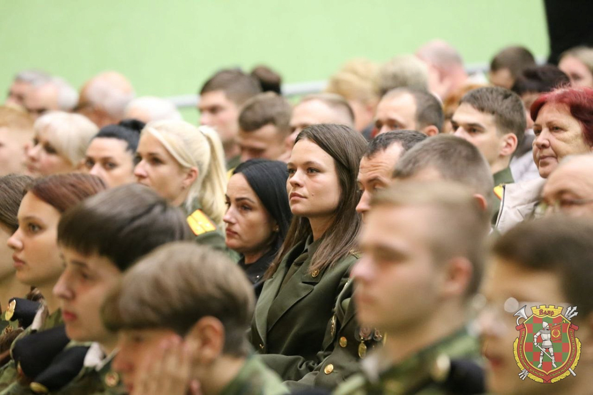 С праздником, гвардейцы! — ВАЯР