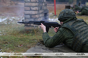 Занятия по огневой подготовке с военнослужащими 120 омбр