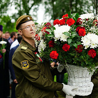Военнослужащие 36-й дорожно-мостовой бригады приняли участие в акции «Народное возложение»