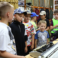 Школьники посетили музей 11 омбр