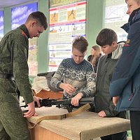 В Минском суворовском военном училище прошел день открытых дверей