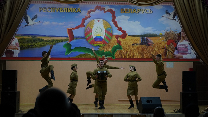 Концерт для военных связистов