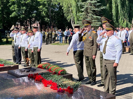 Память священна