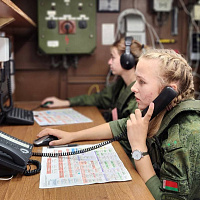 Выполняют задачи по обеспечению связи