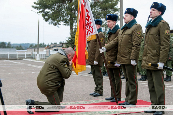 В 557 ибр проводили в запас командира воинской части полковника Олега Ивашко