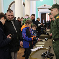 В Минском суворовском военном училище прошел День открытых дверей 