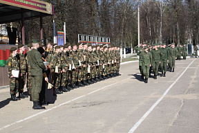 Чествование военнослужащих 86 брс, увольняемых в запас 