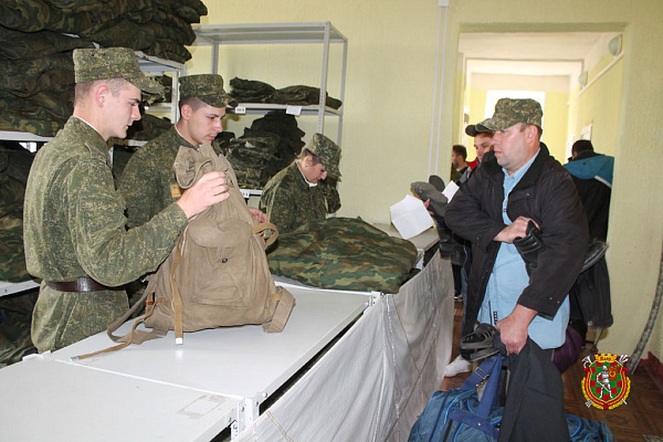 «Надел военную форму — и сразу нахлынули воспоминания...»
