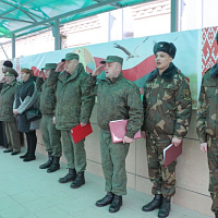 В 11 омбр чествовали военнослужащих, увольняемых в запас