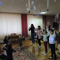 Подарить улыбки детям