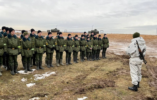 В рамках военно-патриотического воспитания