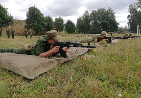 С курсантами военно-технического факультета в БНТУ прошли занятия по тактической и огневой подготовке