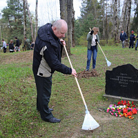 Гродненцы также приняли участие в республиканском субботнике