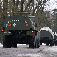 Гвардейцы совершили марш 