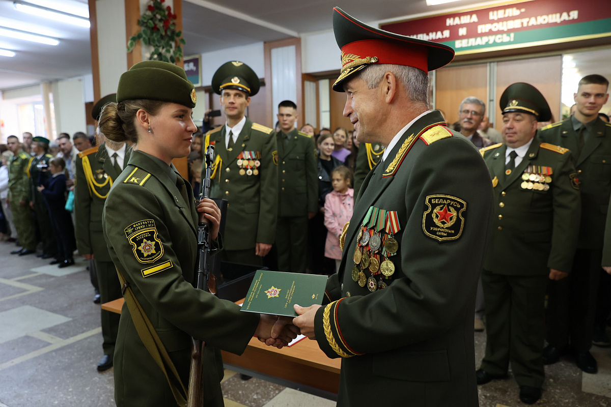 Безопасности республики беларусь. Военная Академия РБ звания.