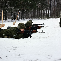 Курсанты 72 ОУЦ выполнили упражнение учебных стрельб