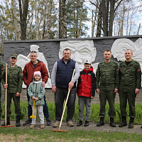 Гродненцы также приняли участие в республиканском субботнике