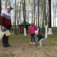 На субботник - всей семьёй! 