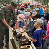 Военнослужащие и ветераны 49 ртбр пригласили в гости учащихся Козенской средней школы