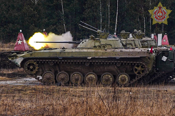 Занятия по огневой подготовке с курсантами Военной академии