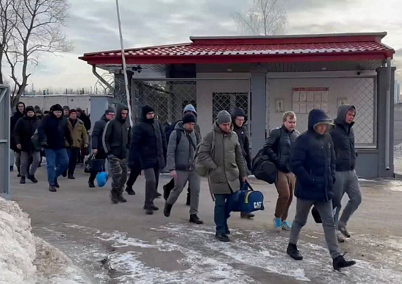 Сбор и отправка военнообязанных, призванных из запаса, в управление, соединения и воинские части ЗОК