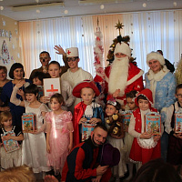 И сияли улыбки на лицах