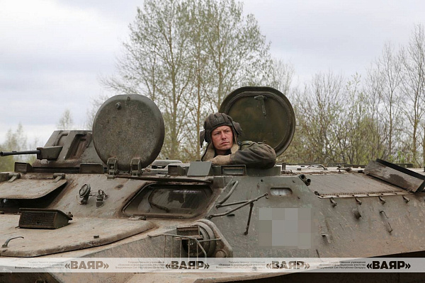 Военнослужащие и военнообязанные возвращаются в пункт постоянной дислокации после бригадного тактического учения