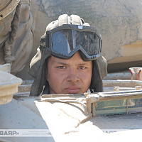 Военнослужащие 72 ОУЦ выполнили упражнение по вождению боевых машин