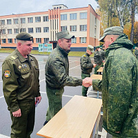 Чествование военнослужащих, выслуживших установленные сроки военной службы