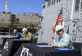 Huntington Ingalls Industries передала ВМС США эсминец DDG-119 «Дэлберт Д.Блэк»