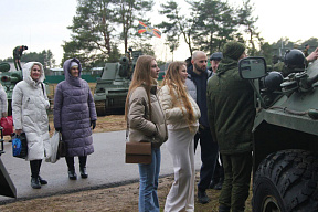 В 6-й отдельной гвардейской механизированной бригаде состоялся день открытых дверей