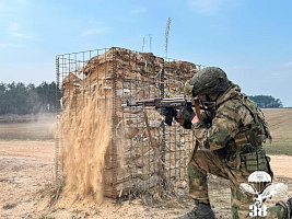 В воинских частях и соединениях проходят занятия по боевой подготовке
