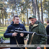 В Гродненском гарнизоне прошел военно-спортивный праздник, посвященный Дню отца