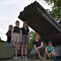 Каникулы с армией продолжаются