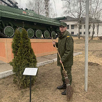 Военнослужащие 72 ОУЦ принимают участие в республиканском субботнике 