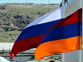 Российские танкисты отработали уничтожение условного противника в горах Армении